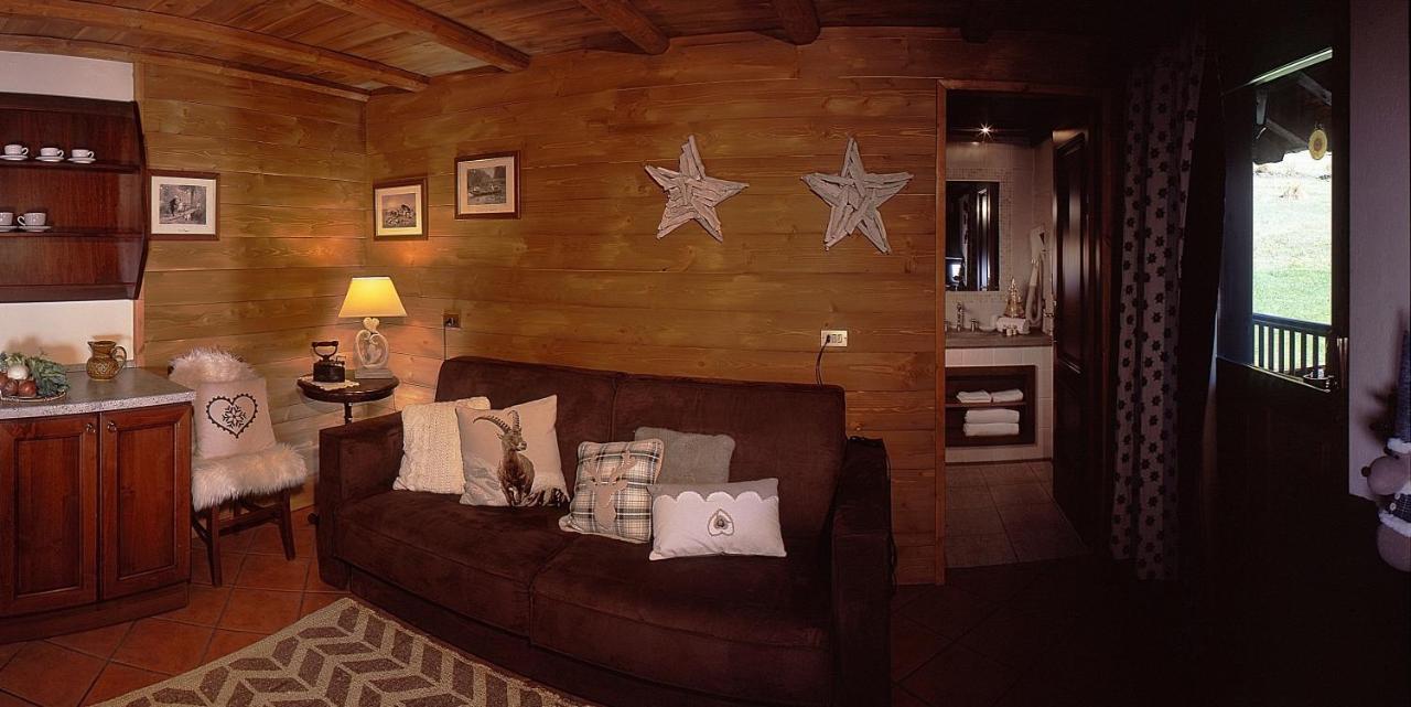 Residence Foyer D'Antan Brusson Buitenkant foto